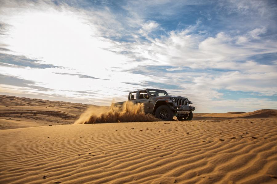  Jeep Gladiator Mojave (JT) 2020 года  (NA) (фото 44 из 58)